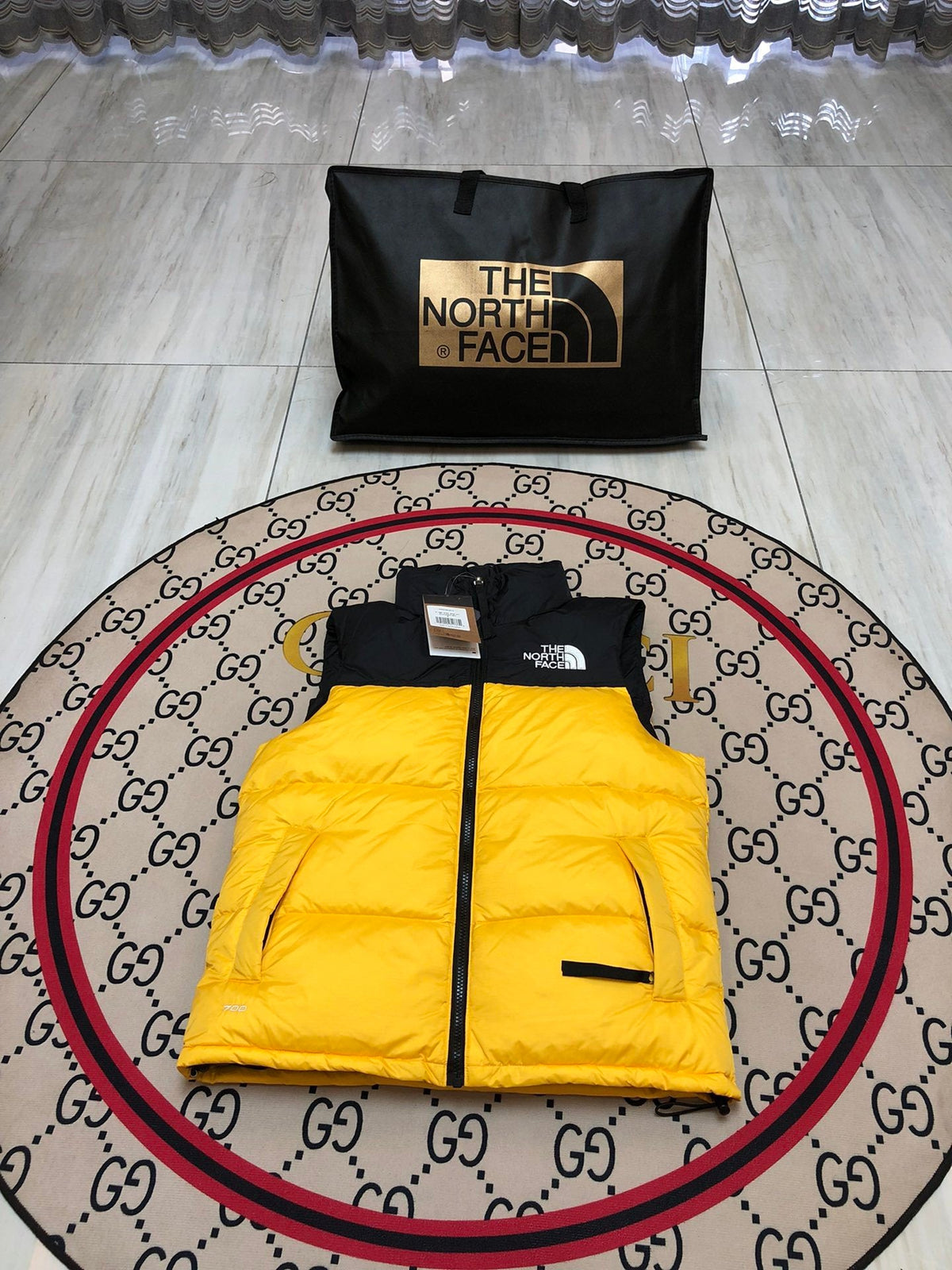 The North Face – Yellow/Black – 1996 Retro Nuptse Down Vest